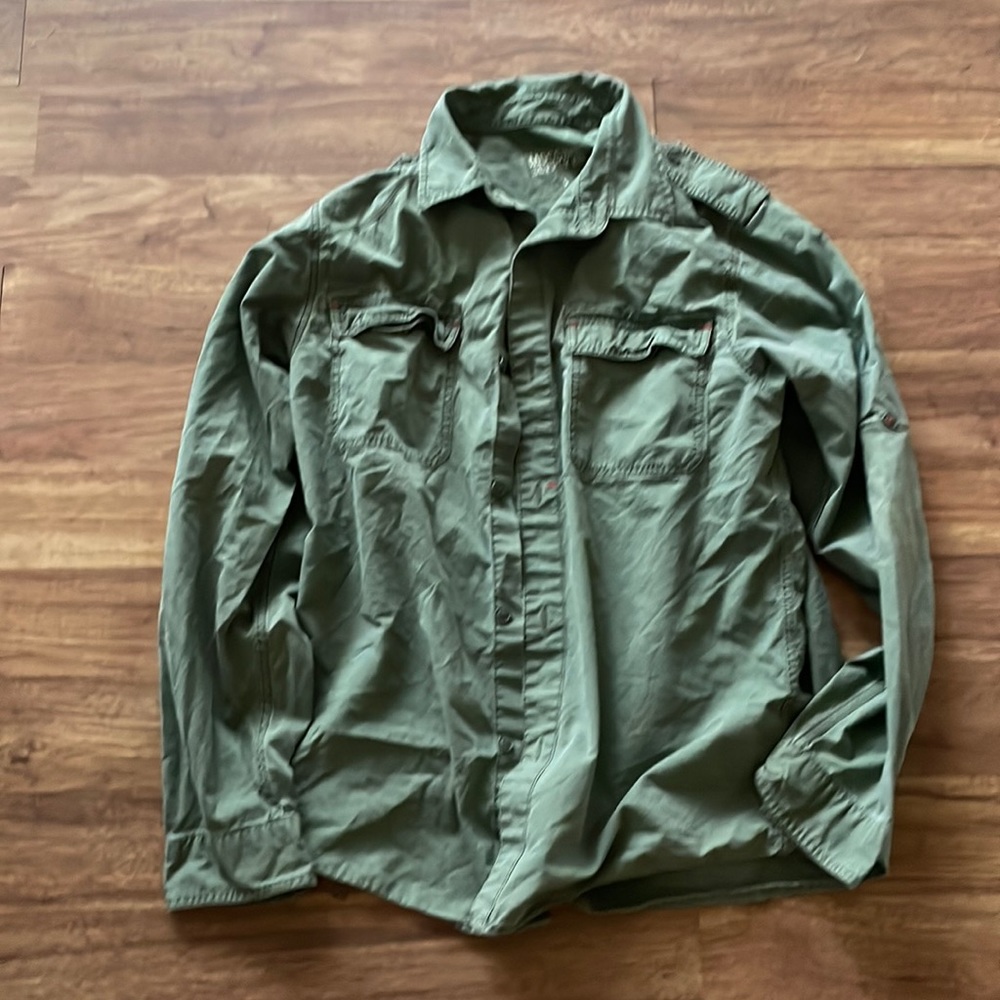 Mossimo button down shirt